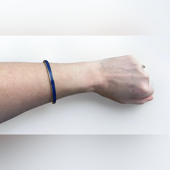 Kate Spade New York Women's Idiom “A BLUE STREAK” Navy /Gold Bangle Bracelet EUC - Picture 5 of 5